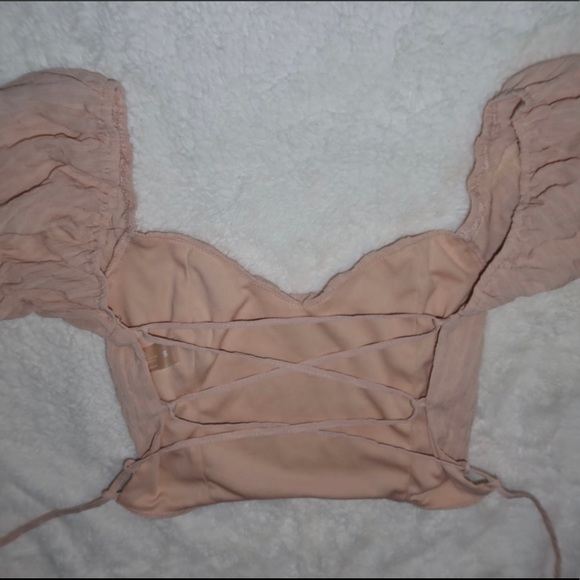 Open back blouse - Picture 3 of 3